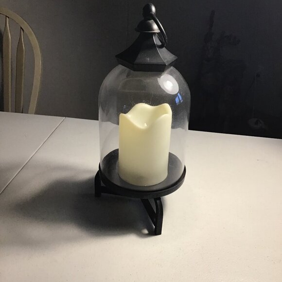 Lantern - Picture 1 of 1